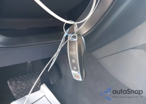 2020 Porsche Cayenne z USA, uszkodzony, nr VIN WP1AA2AY3LDA07215